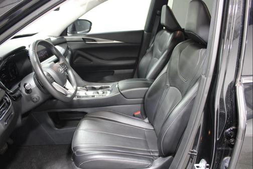 Mineral Black 2023 INFINITI QX60 Luxe