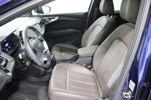 Navarra Blue Metallic 2023 Audi Q4 e-tron Premium 40 RWD