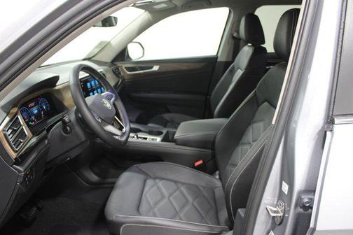 silver mist metallic 2026 Volkswagen Atlas 2.0T SE