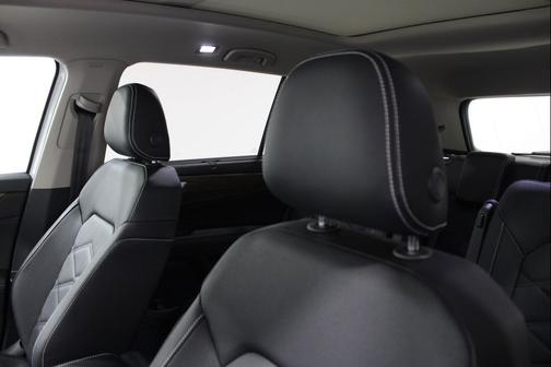 opal white pearl 2026 Volkswagen Atlas 2.0T SE w/Technology