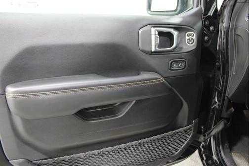 Black Clearcoat 2025 Jeep Wrangler 4xe Sahara