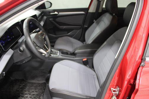 Kings Red Metallic 2026 Volkswagen Jetta 1.4T SE