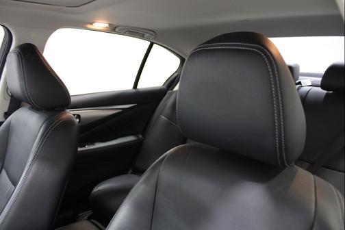 Majestic White 2023 INFINITI Q50 3.0t LUXE