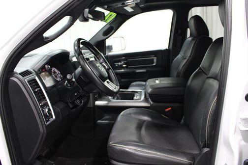 Bright White Clearcoat 2017 RAM 1500 Limited Crew Cab 4x4 5'7' Box