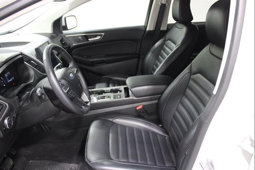 Star White Metallic Tri-Coat 2024 Ford Edge SEL