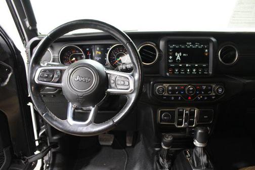 Granite Crystal Metallic Clearcoat 2020 Jeep Wrangler Unlimited Sahara