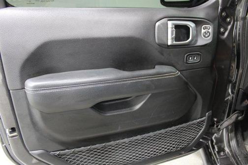 Granite Crystal Metallic Clearcoat 2020 Jeep Wrangler Unlimited Sahara