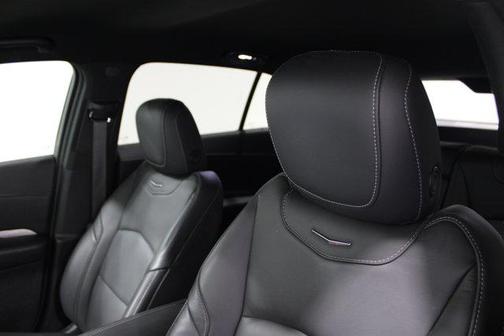 Argent Silver Metallic 2025 Cadillac XT4 Premium Luxury
