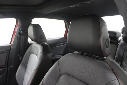 Kings Red Metallic w/Deep Black Roof 2026 Volkswagen Jetta GLI 2.0T Autobahn