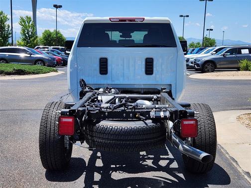 2025 Chevrolet Silverado 3500 WT