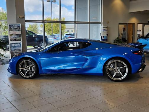 2025 Chevrolet Corvette E-Ray RWD Coupe 2LZ