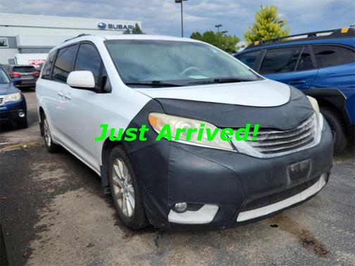 2011 Toyota Sienna XLE
