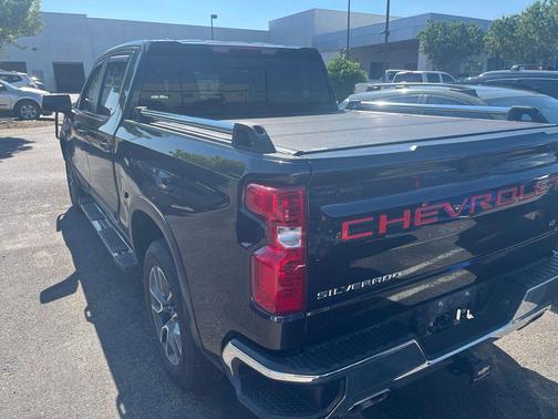 Dark Ash Metallic 2024 Chevrolet Silverado 1500 LT