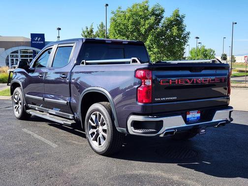 Dark Ash Metallic 2024 Chevrolet Silverado 1500 LT