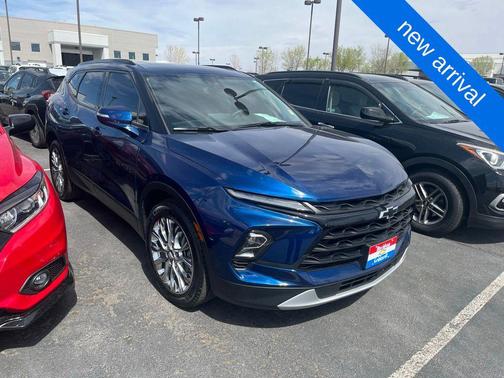 Blue Glow Metallic 2023 Chevrolet Blazer 3LT