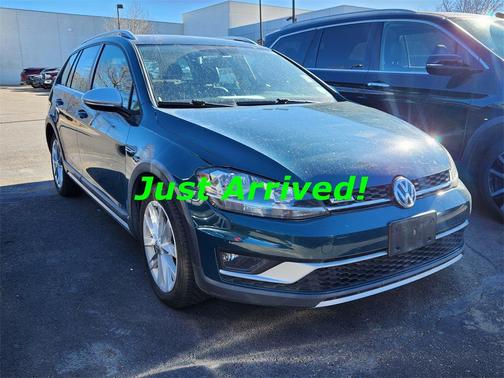 2018 Volkswagen Golf Alltrack TSI S