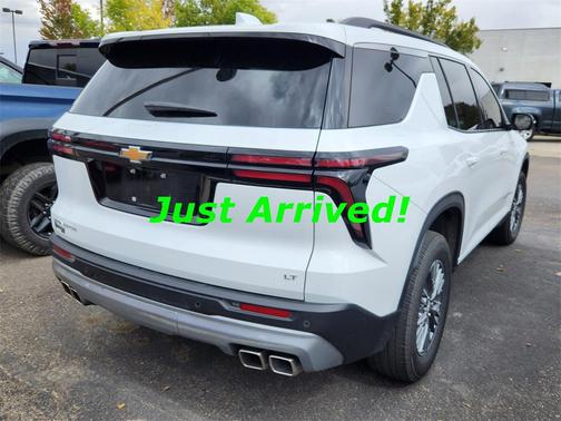 2024 Chevrolet Traverse LT
