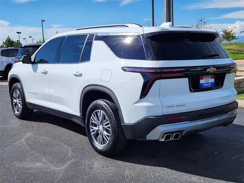2024 Chevrolet Traverse LT
