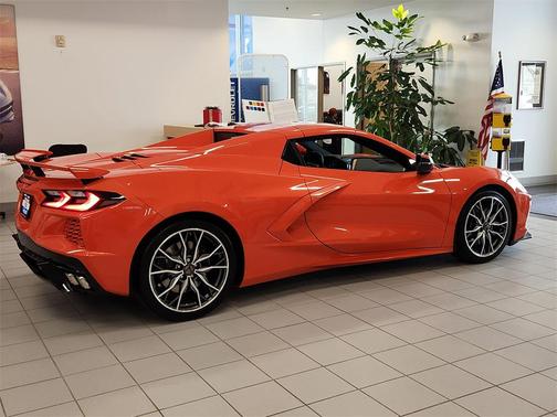 2026 Chevrolet Corvette Stingray w/2LT