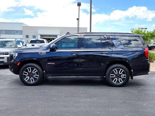 Midnight Blue Metallic 2024 GMC Yukon AT4