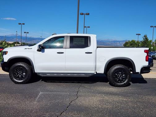 Summit White 2026 Chevrolet Silverado 1500 ZR2
