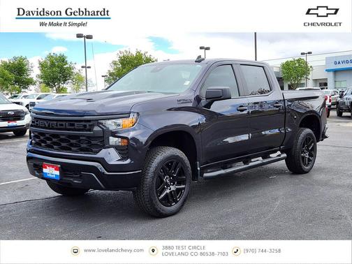 Dark Ash Metallic 2024 Chevrolet Silverado 1500 Custom Trail Boss