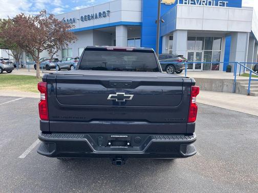 Dark Ash Metallic 2024 Chevrolet Silverado 1500 Custom Trail Boss