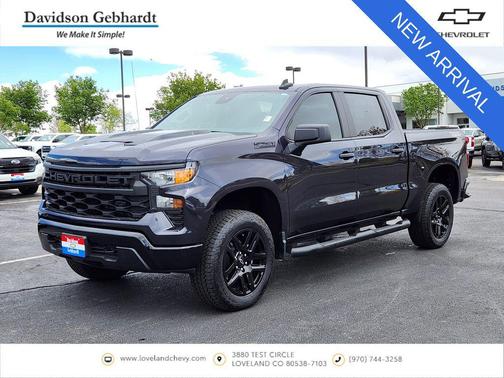 Dark Ash Metallic 2024 Chevrolet Silverado 1500 Custom Trail Boss