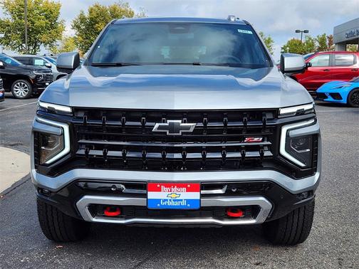 2025 Chevrolet Suburban 4WD Z71