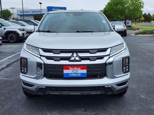 Mercury Gray Metallic 2024 Mitsubishi Outlander Sport 2.0 ES