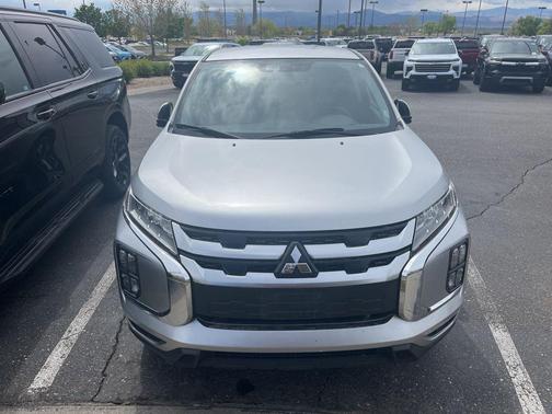 Mercury Gray Metallic 2024 Mitsubishi Outlander Sport 2.0 ES