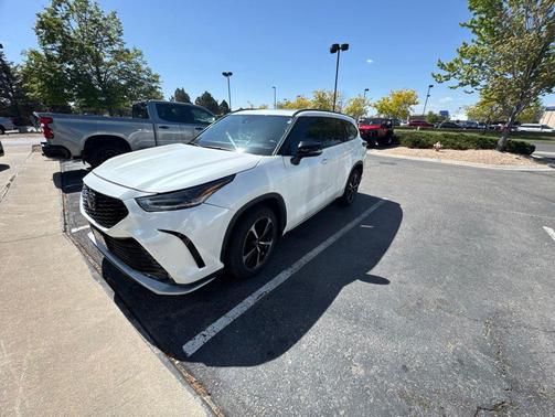 Blizzard Pearl 2021 Toyota Highlander XSE