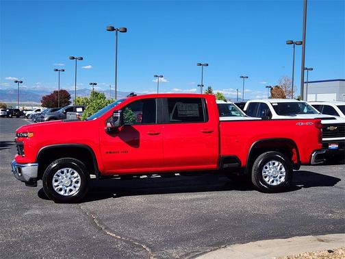2025 Chevrolet Silverado 3500 LT