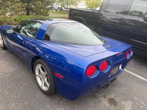 Onyx Black 2002 Chevrolet Corvette Base