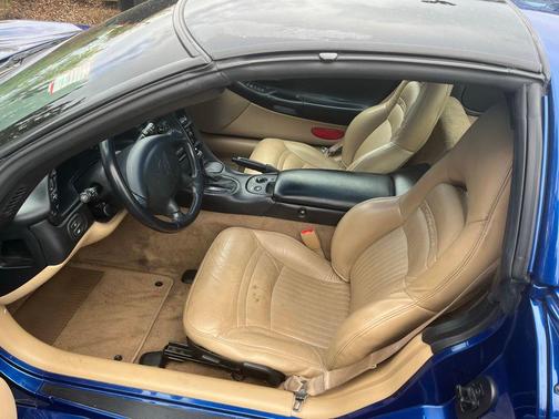 Onyx Black 2002 Chevrolet Corvette Base