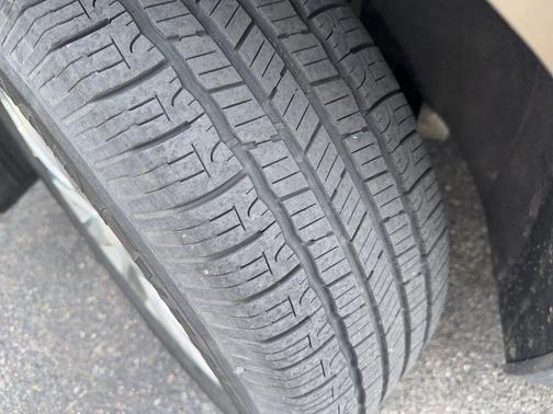 Sandy Ridge Metallic 2018 Chevrolet Equinox LT