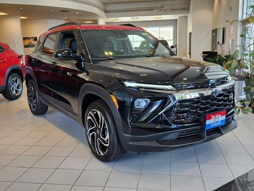 Mosaic Black Metallic 2026 Chevrolet Trailblazer RS