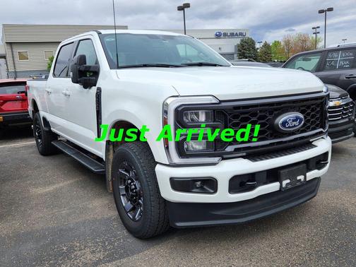 Star White Metallic Tri-Coat 2024 Ford F-250 Lariat