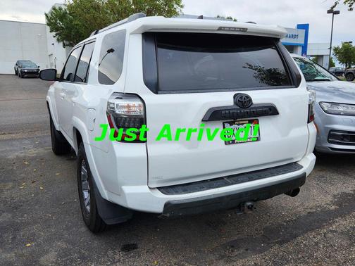 Super White 2016 Toyota 4Runner Trail