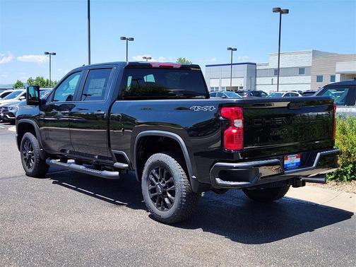 2025 Chevrolet Silverado 2500 Custom