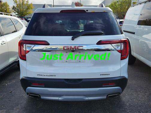 2023 GMC Acadia AWD SLT