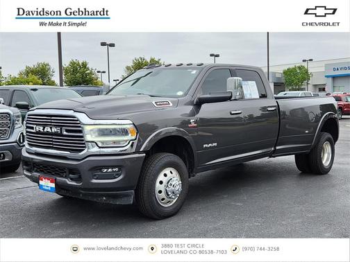 2022 RAM 3500 Laramie Crew Cab 4x4 8' Box