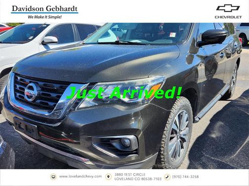 2017 Nissan Pathfinder SL