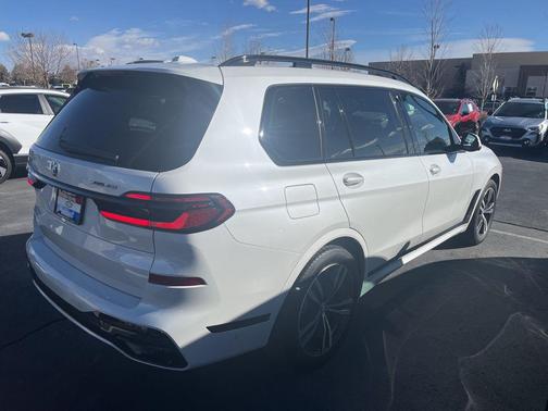 2024 BMW X7 xDrive40i