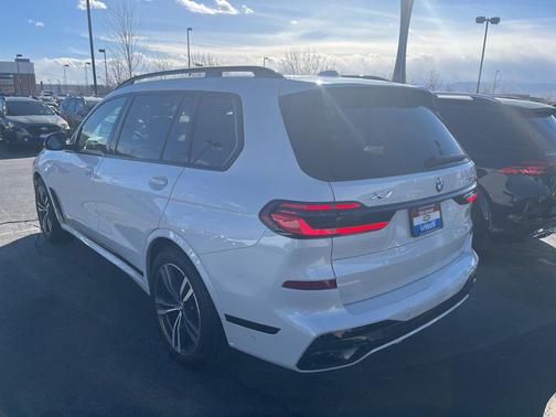 2024 BMW X7 xDrive40i