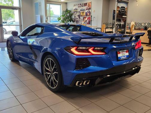 Riptide Blue Metallic 2026 Chevrolet Corvette Stingray w/2LT