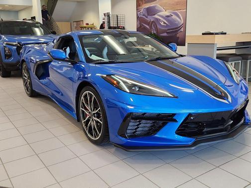 Riptide Blue Metallic 2026 Chevrolet Corvette Stingray w/2LT