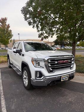 White Frost Tricoat 2020 GMC Sierra 1500 SLT