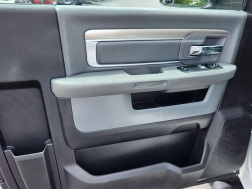 Bright White Clearcoat 2019 RAM 1500 Tradesman