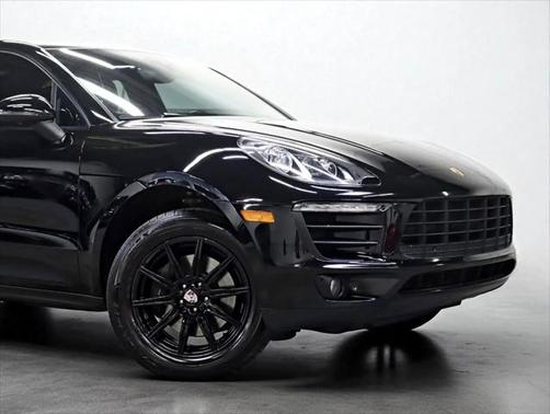 2018 Porsche Macan Base